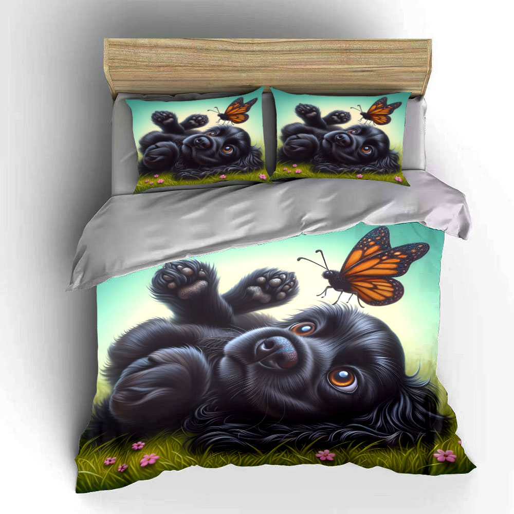 Un piccolo cane nero gioca con - Duvet Cover Sets With Zipper recensione e prezzo
