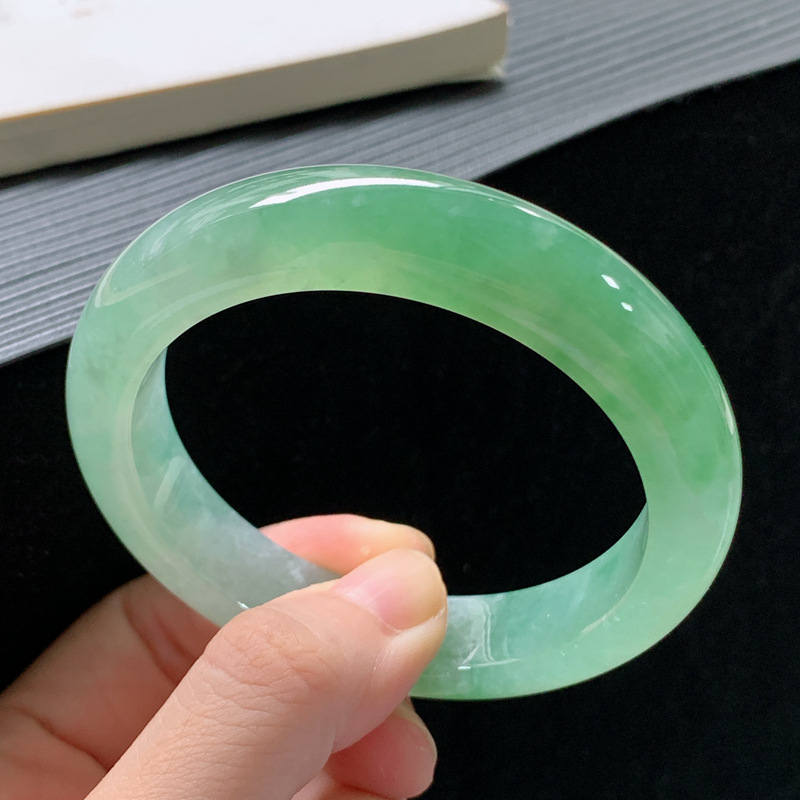 Bracciale in giadeite, giada c - Lighting recensione e prezzo